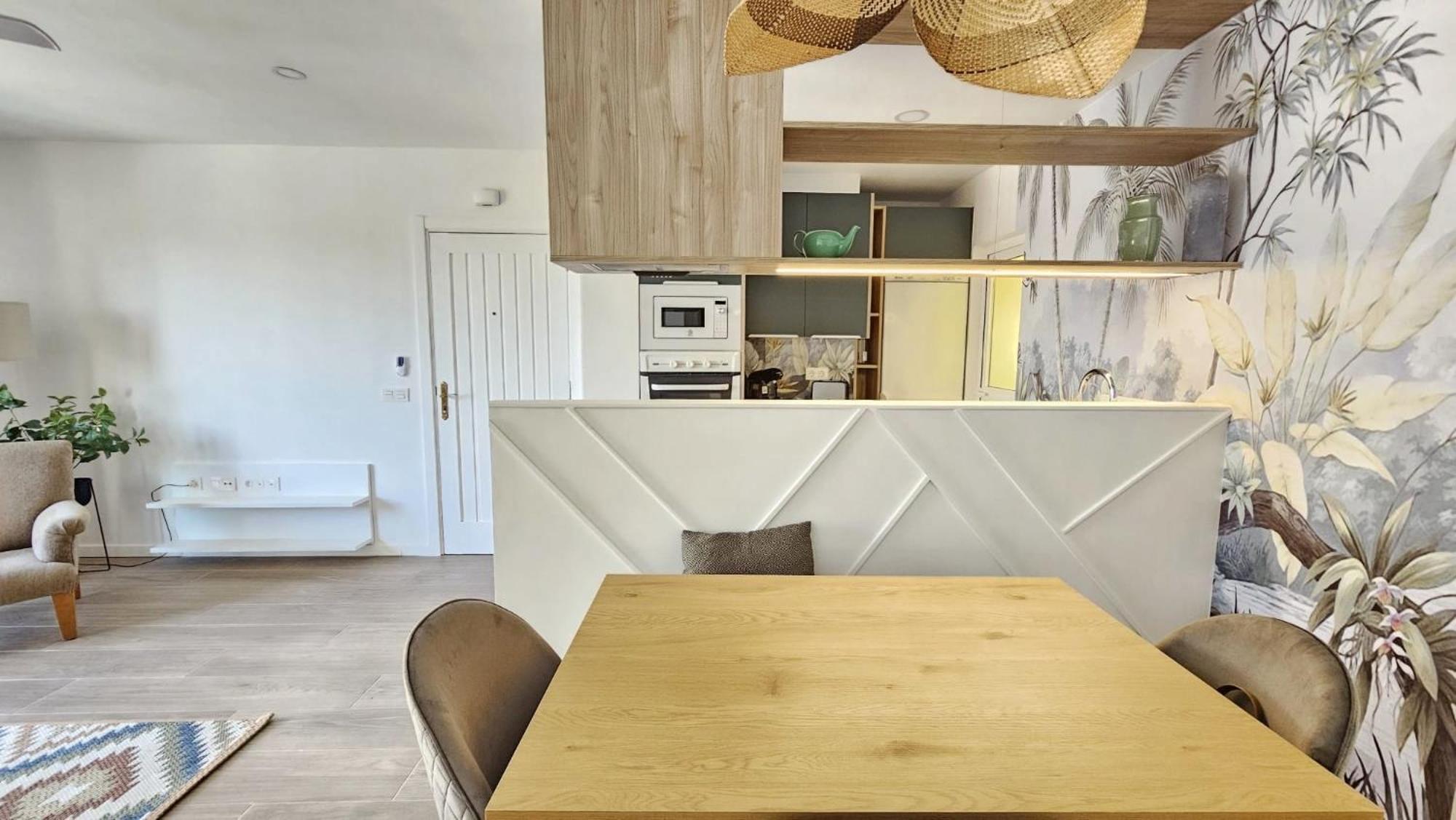 Brand New Center Apartament